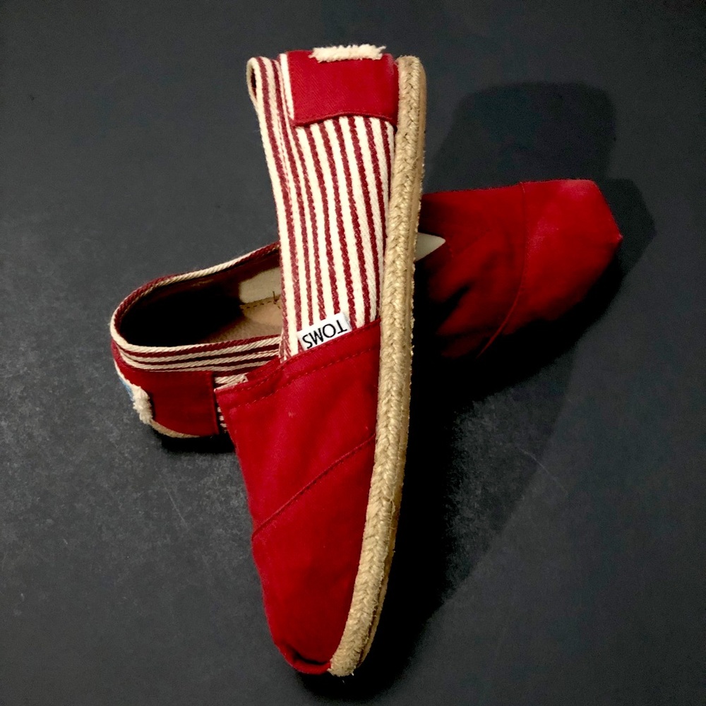 Toms red & white striped canvas slip on